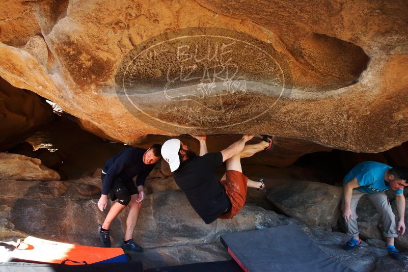 Bouldering in Hueco Tanks on 03/17/2019 with Blue Lizard Climbing and Yoga

Filename: SRM_20190317_1604020.jpg
Aperture: f/5.6
Shutter Speed: 1/250
Body: Canon EOS-1D Mark II
Lens: Canon EF 16-35mm f/2.8 L