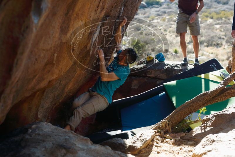 Bouldering in Hueco Tanks on 03/17/2019 with Blue Lizard Climbing and Yoga

Filename: SRM_20190317_1719360.jpg
Aperture: f/4.0
Shutter Speed: 1/250
Body: Canon EOS-1D Mark II
Lens: Canon EF 50mm f/1.8 II