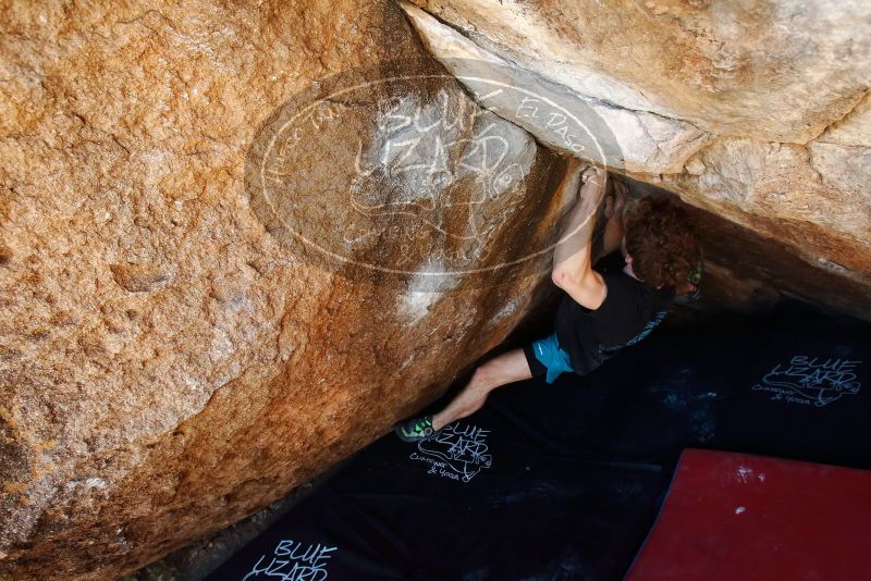 Bouldering in Hueco Tanks on 03/29/2019 with Blue Lizard Climbing and Yoga

Filename: SRM_20190329_1118250.jpg
Aperture: f/5.6
Shutter Speed: 1/200
Body: Canon EOS-1D Mark II
Lens: Canon EF 16-35mm f/2.8 L