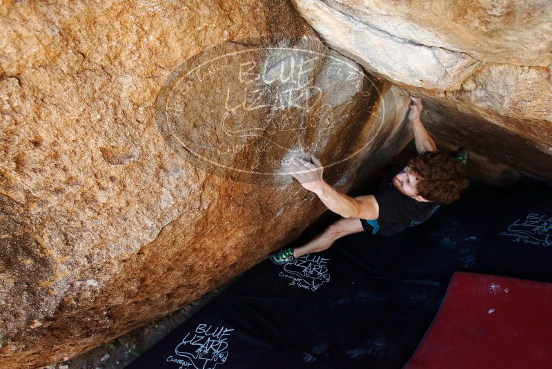 Bouldering in Hueco Tanks on 03/29/2019 with Blue Lizard Climbing and Yoga

Filename: SRM_20190329_1118280.jpg
Aperture: f/5.6
Shutter Speed: 1/200
Body: Canon EOS-1D Mark II
Lens: Canon EF 16-35mm f/2.8 L