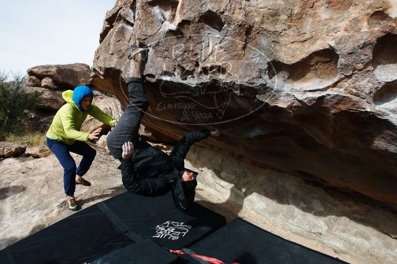 Bouldering in Hueco Tanks on 03/30/2019 with Blue Lizard Climbing and Yoga
Filename: SRM_20190330_1011161.jpg
Aperture: f/5.6
Shutter Speed: 1/320
Body: Canon EOS-1D Mark II
Lens: Canon EF 16-35mm f/2.8 L