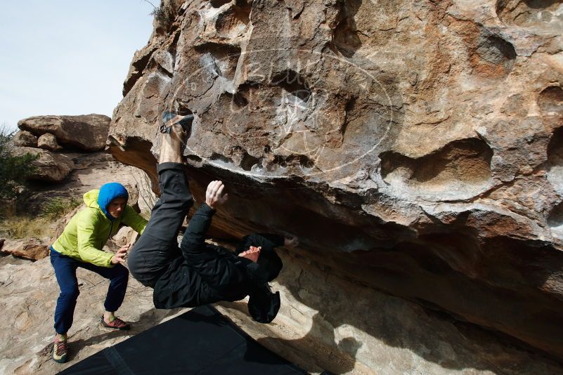 Bouldering in Hueco Tanks on 03/30/2019 with Blue Lizard Climbing and Yoga
Filename: SRM_20190330_1011180.jpg
Aperture: f/5.6
Shutter Speed: 1/500
Body: Canon EOS-1D Mark II
Lens: Canon EF 16-35mm f/2.8 L