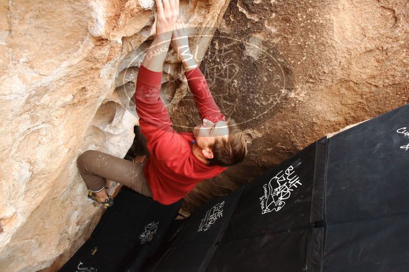 Bouldering in Hueco Tanks on 03/30/2019 with Blue Lizard Climbing and Yoga

Filename: SRM_20190330_1140180.jpg
Aperture: f/5.6
Shutter Speed: 1/250
Body: Canon EOS-1D Mark II
Lens: Canon EF 16-35mm f/2.8 L