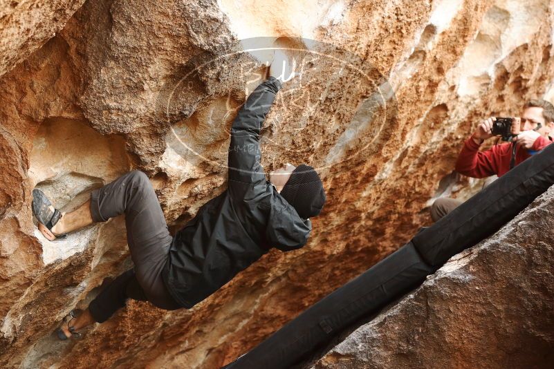 Bouldering in Hueco Tanks on 03/30/2019 with Blue Lizard Climbing and Yoga

Filename: SRM_20190330_1202570.jpg
Aperture: f/4.0
Shutter Speed: 1/320
Body: Canon EOS-1D Mark II
Lens: Canon EF 50mm f/1.8 II