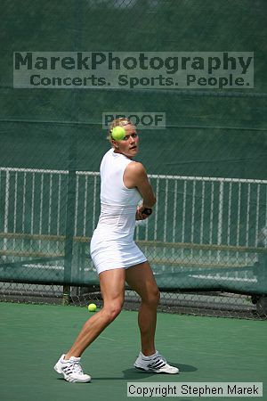 

Filename: img_3390_std.jpg
Aperture: f/2.8
Shutter Speed: 1/3200
Body: Canon EOS DIGITAL REBEL
Lens: Canon EF 80-200mm f/2.8 L