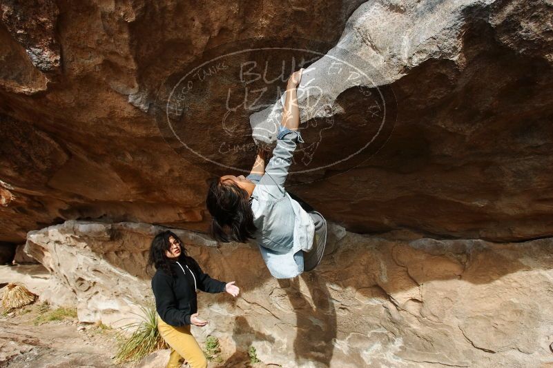 Bouldering in Hueco Tanks on 03/30/2019 with Blue Lizard Climbing and Yoga

Filename: SRM_20190330_1635460.jpg
Aperture: f/5.6
Shutter Speed: 1/320
Body: Canon EOS-1D Mark II
Lens: Canon EF 16-35mm f/2.8 L