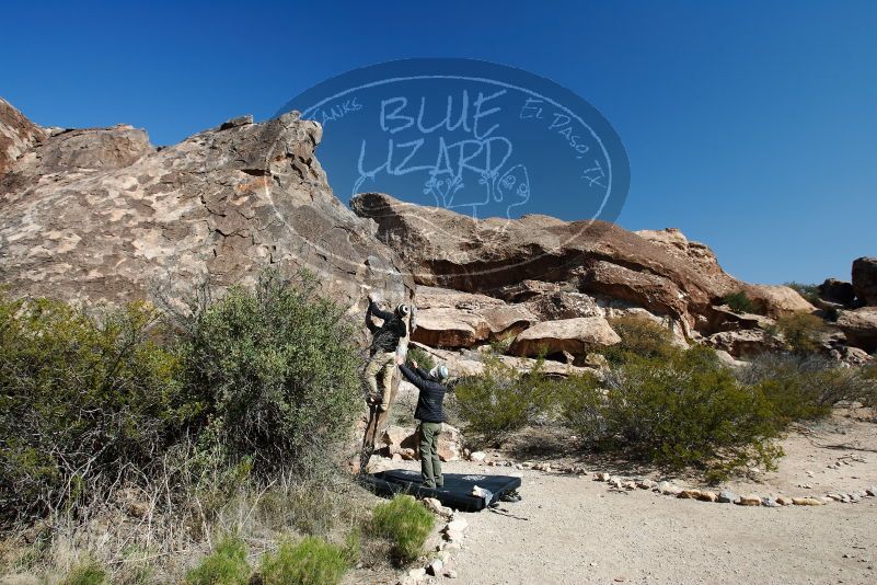Bouldering in Hueco Tanks on 03/31/2019 with Blue Lizard Climbing and Yoga

Filename: SRM_20190331_1008060.jpg
Aperture: f/5.6
Shutter Speed: 1/160
Body: Canon EOS-1D Mark II
Lens: Canon EF 16-35mm f/2.8 L