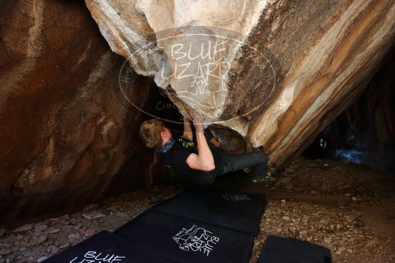 Bouldering in Hueco Tanks on 04/05/2019 with Blue Lizard Climbing and Yoga

Filename: SRM_20190405_1300500.jpg
Aperture: f/4.0
Shutter Speed: 1/200
Body: Canon EOS-1D Mark II
Lens: Canon EF 16-35mm f/2.8 L