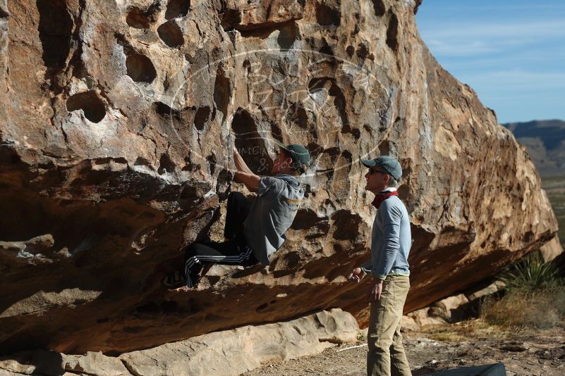 Bouldering in Hueco Tanks on 04/06/2019 with Blue Lizard Climbing and Yoga

Filename: SRM_20190406_0855300.jpg
Aperture: f/4.0
Shutter Speed: 1/800
Body: Canon EOS-1D Mark II
Lens: Canon EF 50mm f/1.8 II