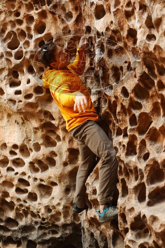 Bouldering in Hueco Tanks on 04/13/2019 with Blue Lizard Climbing and Yoga
Filename: SRM_20190413_1539290.jpg
Aperture: f/3.5
Shutter Speed: 1/160
Body: Canon EOS-1D Mark II
Lens: Canon EF 50mm f/1.8 II
