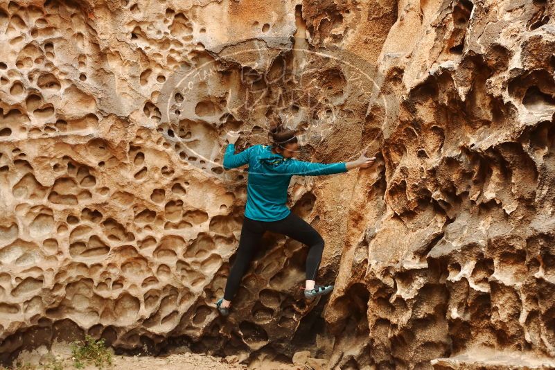Bouldering in Hueco Tanks on 04/13/2019 with Blue Lizard Climbing and Yoga
Filename: SRM_20190413_1547260.jpg
Aperture: f/4.0
Shutter Speed: 1/125
Body: Canon EOS-1D Mark II
Lens: Canon EF 50mm f/1.8 II