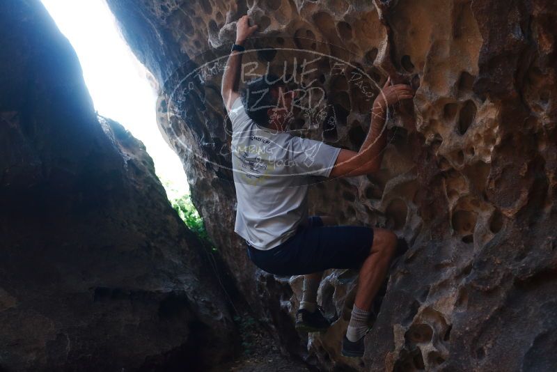 Bouldering in Hueco Tanks on 04/26/2019 with Blue Lizard Climbing and Yoga

Filename: SRM_20190426_1223210.jpg
Aperture: f/3.2
Shutter Speed: 1/500
Body: Canon EOS-1D Mark II
Lens: Canon EF 50mm f/1.8 II
