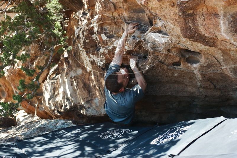 Bouldering in Hueco Tanks on 06/15/2019 with Blue Lizard Climbing and Yoga
Filename: SRM_20190615_1014020.jpg
Aperture: f/3.5
Shutter Speed: 1/320
Body: Canon EOS-1D Mark II
Lens: Canon EF 50mm f/1.8 II