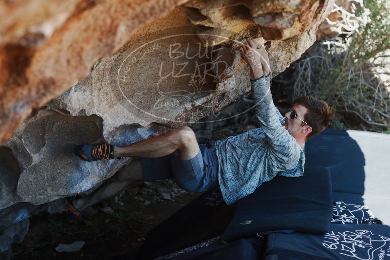 Bouldering in Hueco Tanks on 06/15/2019 with Blue Lizard Climbing and Yoga
Filename: SRM_20190615_1044520.jpg
Aperture: f/4.0
Shutter Speed: 1/320
Body: Canon EOS-1D Mark II
Lens: Canon EF 50mm f/1.8 II