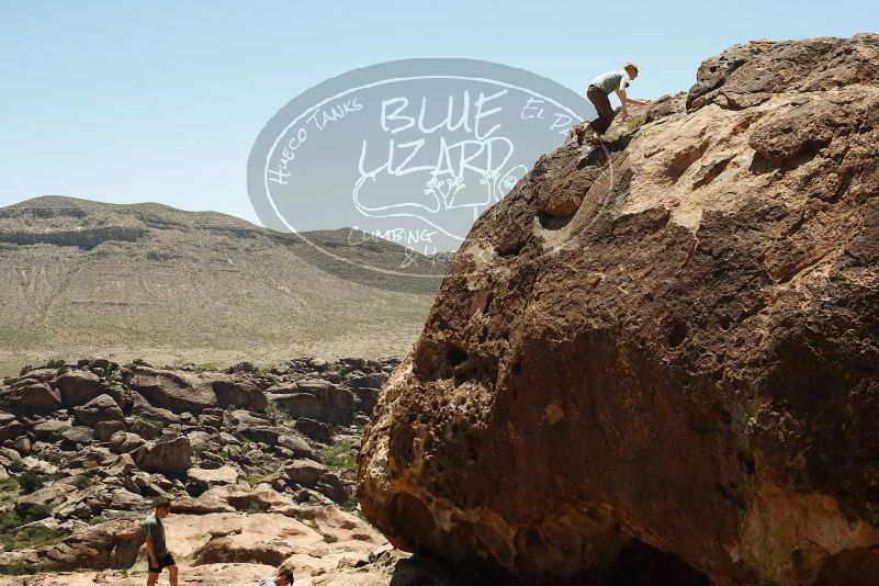 Bouldering in Hueco Tanks on 06/15/2019 with Blue Lizard Climbing and Yoga
Filename: SRM_20190615_1211210.jpg
Aperture: f/5.6
Shutter Speed: 1/500
Body: Canon EOS-1D Mark II
Lens: Canon EF 50mm f/1.8 II