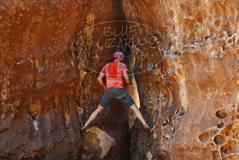 Bouldering in Hueco Tanks on 06/23/2019 with Blue Lizard Climbing and Yoga
Filename: SRM_20190623_1308590.jpg
Aperture: f/3.2
Shutter Speed: 1/125
Body: Canon EOS-1D Mark II
Lens: Canon EF 50mm f/1.8 II