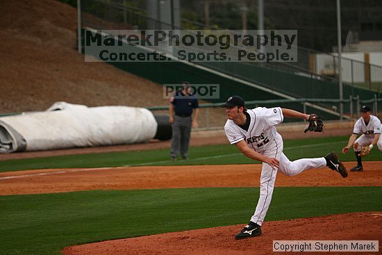 

Filename: img_2692_std.jpg
Aperture: f/2.8
Shutter Speed: 1/4000
Body: Canon EOS DIGITAL REBEL
Lens: Canon EF 80-200mm f/2.8 L