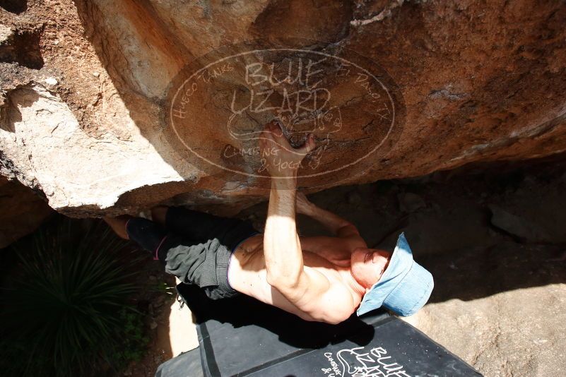 Bouldering in Hueco Tanks on 06/28/2019 with Blue Lizard Climbing and Yoga
Filename: SRM_20190628_1450420.jpg
Aperture: f/5.6
Shutter Speed: 1/1250
Body: Canon EOS-1D Mark II
Lens: Canon EF 16-35mm f/2.8 L