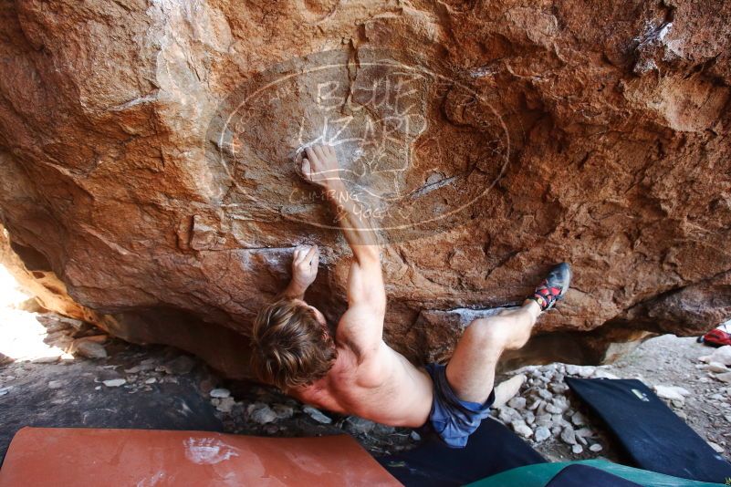 Bouldering in Hueco Tanks on 08/31/2019 with Blue Lizard Climbing and Yoga

Filename: SRM_20190831_1148150.jpg
Aperture: f/4.0
Shutter Speed: 1/250
Body: Canon EOS-1D Mark II
Lens: Canon EF 16-35mm f/2.8 L