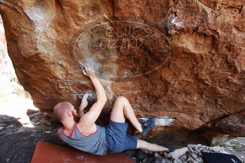 Bouldering in Hueco Tanks on 08/31/2019 with Blue Lizard Climbing and Yoga

Filename: SRM_20190831_1214170.jpg
Aperture: f/4.0
Shutter Speed: 1/320
Body: Canon EOS-1D Mark II
Lens: Canon EF 16-35mm f/2.8 L