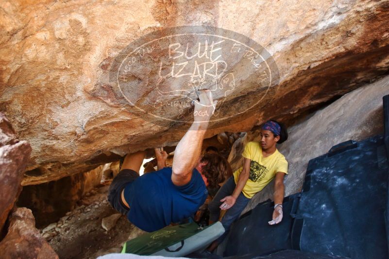 Bouldering in Hueco Tanks on 08/31/2019 with Blue Lizard Climbing and Yoga
Filename: SRM_20190831_1407150.jpg
Aperture: f/4.0
Shutter Speed: 1/160
Body: Canon EOS-1D Mark II
Lens: Canon EF 16-35mm f/2.8 L