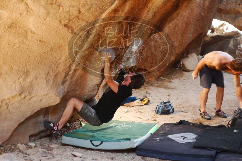 Bouldering in Hueco Tanks on 08/31/2019 with Blue Lizard Climbing and Yoga
Filename: SRM_20190831_1625120.jpg
Aperture: f/2.8
Shutter Speed: 1/200
Body: Canon EOS-1D Mark II
Lens: Canon EF 50mm f/1.8 II