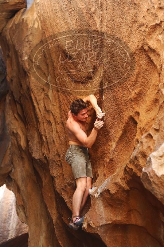Bouldering in Hueco Tanks on 08/31/2019 with Blue Lizard Climbing and Yoga
Filename: SRM_20190831_1733520.jpg
Aperture: f/2.8
Shutter Speed: 1/320
Body: Canon EOS-1D Mark II
Lens: Canon EF 50mm f/1.8 II