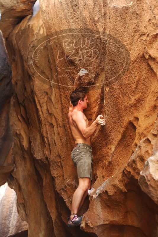 Bouldering in Hueco Tanks on 08/31/2019 with Blue Lizard Climbing and Yoga
Filename: SRM_20190831_1733540.jpg
Aperture: f/2.8
Shutter Speed: 1/320
Body: Canon EOS-1D Mark II
Lens: Canon EF 50mm f/1.8 II