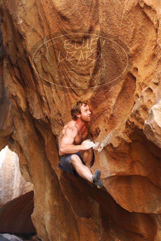 Bouldering in Hueco Tanks on 08/31/2019 with Blue Lizard Climbing and Yoga

Filename: SRM_20190831_1735021.jpg
Aperture: f/2.8
Shutter Speed: 1/250
Body: Canon EOS-1D Mark II
Lens: Canon EF 50mm f/1.8 II
