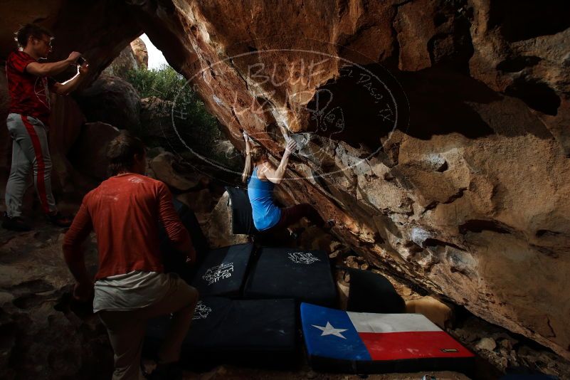 Bouldering in Hueco Tanks on 10/28/2019 with Blue Lizard Climbing and Yoga
Filename: SRM_20191028_1050080.jpg
Aperture: f/7.1
Shutter Speed: 1/250
Body: Canon EOS-1D Mark II
Lens: Canon EF 16-35mm f/2.8 L