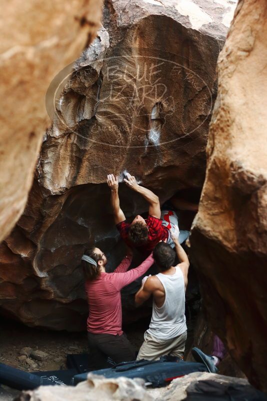 Bouldering in Hueco Tanks on 10/28/2019 with Blue Lizard Climbing and Yoga
Filename: SRM_20191028_1313240.jpg
Aperture: f/3.2
Shutter Speed: 1/250
Body: Canon EOS-1D Mark II
Lens: Canon EF 50mm f/1.8 II