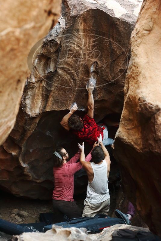 Bouldering in Hueco Tanks on 10/28/2019 with Blue Lizard Climbing and Yoga

Filename: SRM_20191028_1313270.jpg
Aperture: f/3.2
Shutter Speed: 1/250
Body: Canon EOS-1D Mark II
Lens: Canon EF 50mm f/1.8 II