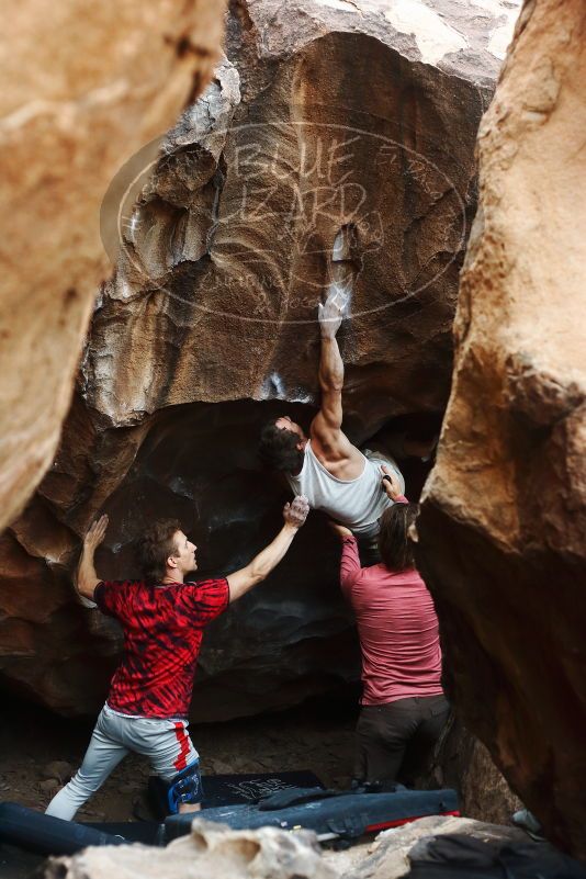 Bouldering in Hueco Tanks on 10/28/2019 with Blue Lizard Climbing and Yoga
Filename: SRM_20191028_1321500.jpg
Aperture: f/3.2
Shutter Speed: 1/250
Body: Canon EOS-1D Mark II
Lens: Canon EF 50mm f/1.8 II