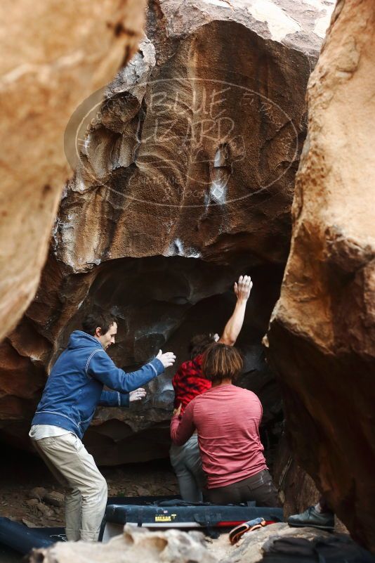 Bouldering in Hueco Tanks on 10/28/2019 with Blue Lizard Climbing and Yoga
Filename: SRM_20191028_1344090.jpg
Aperture: f/3.2
Shutter Speed: 1/250
Body: Canon EOS-1D Mark II
Lens: Canon EF 50mm f/1.8 II