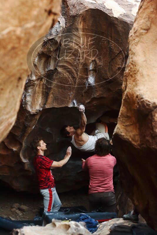 Bouldering in Hueco Tanks on 10/28/2019 with Blue Lizard Climbing and Yoga
Filename: SRM_20191028_1353010.jpg
Aperture: f/3.2
Shutter Speed: 1/250
Body: Canon EOS-1D Mark II
Lens: Canon EF 50mm f/1.8 II