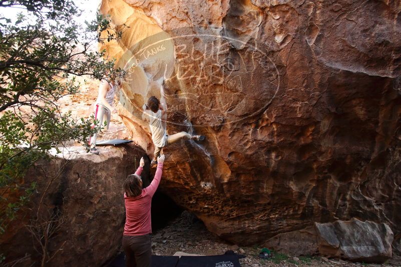 Bouldering in Hueco Tanks on 10/28/2019 with Blue Lizard Climbing and Yoga
Filename: SRM_20191028_1456310.jpg
Aperture: f/4.5
Shutter Speed: 1/250
Body: Canon EOS-1D Mark II
Lens: Canon EF 16-35mm f/2.8 L