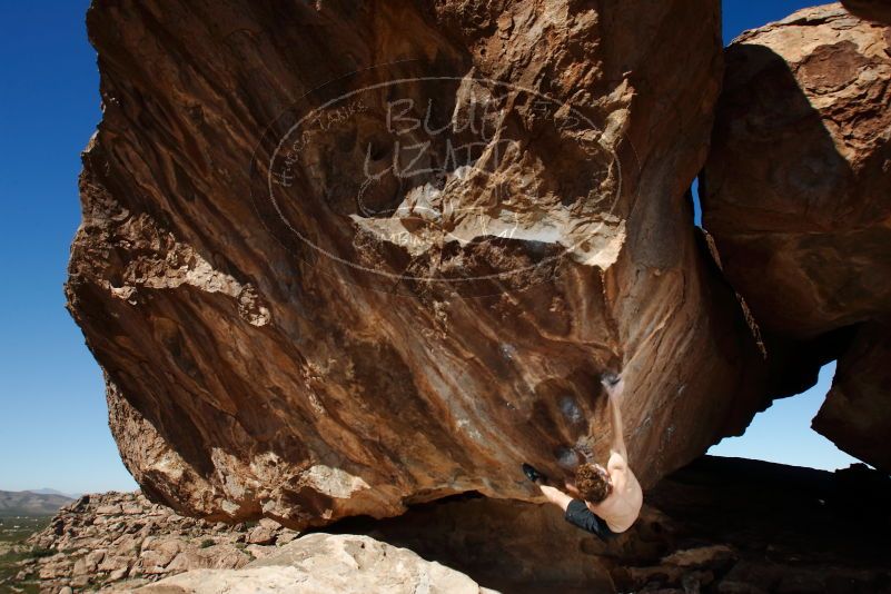 Bouldering in Hueco Tanks on 10/26/2019 with Blue Lizard Climbing and Yoga
Filename: SRM_20191026_1220040.jpg
Aperture: f/8.0
Shutter Speed: 1/250
Body: Canon EOS-1D Mark II
Lens: Canon EF 16-35mm f/2.8 L