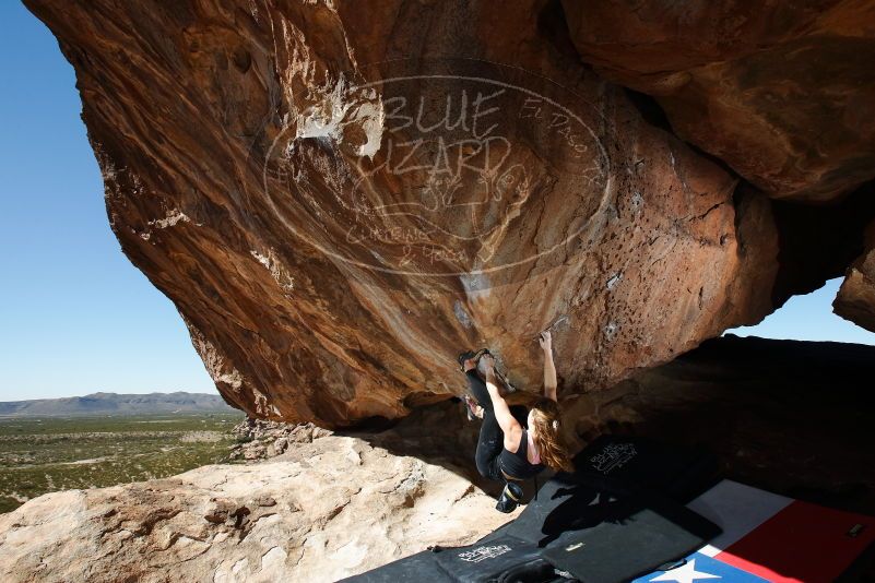 Bouldering in Hueco Tanks on 10/26/2019 with Blue Lizard Climbing and Yoga
Filename: SRM_20191026_1327200.jpg
Aperture: f/8.0
Shutter Speed: 1/250
Body: Canon EOS-1D Mark II
Lens: Canon EF 16-35mm f/2.8 L