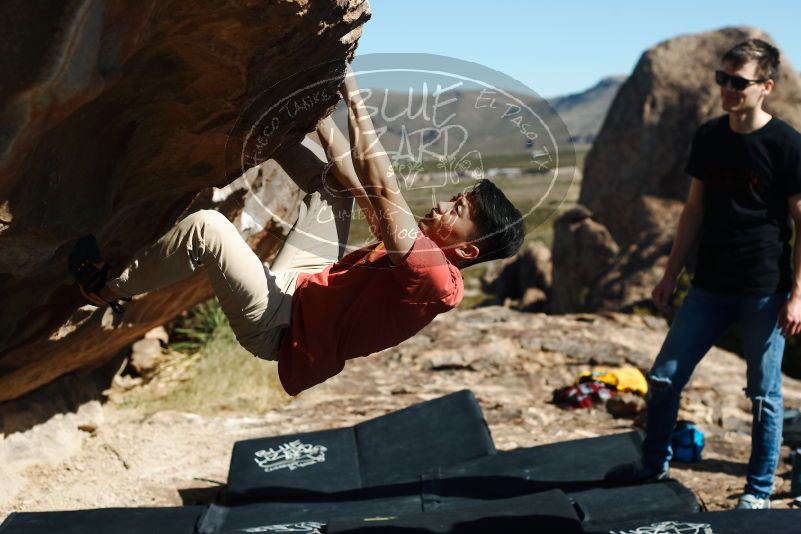Bouldering in Hueco Tanks on 11/09/2019 with Blue Lizard Climbing and Yoga

Filename: SRM_20191109_1117380.jpg
Aperture: f/4.0
Shutter Speed: 1/1250
Body: Canon EOS-1D Mark II
Lens: Canon EF 50mm f/1.8 II