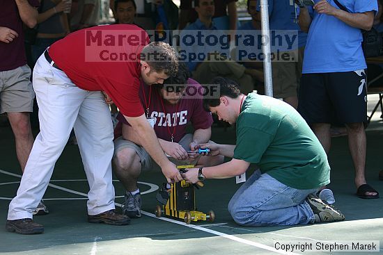 

Filename: img_4133_std.jpg
Aperture: f/2.8
Shutter Speed: 1/320
Body: Canon EOS DIGITAL REBEL
Lens: Canon EF 80-200mm f/2.8 L