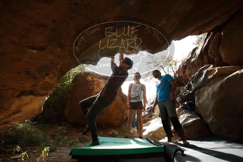 Bouldering in Hueco Tanks on 11/10/2019 with Blue Lizard Climbing and Yoga

Filename: SRM_20191110_1433550.jpg
Aperture: f/5.6
Shutter Speed: 1/800
Body: Canon EOS-1D Mark II
Lens: Canon EF 16-35mm f/2.8 L