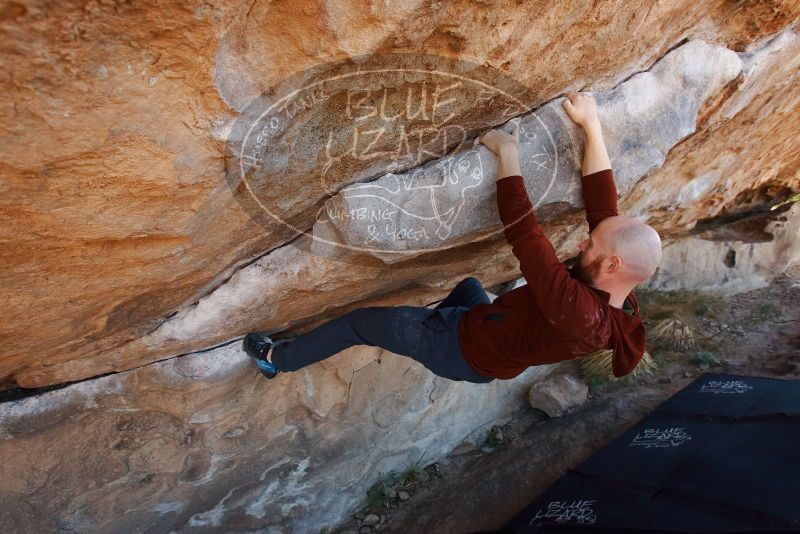 Bouldering in Hueco Tanks on 11/18/2019 with Blue Lizard Climbing and Yoga
Filename: SRM_20191118_1207390.jpg
Aperture: f/5.6
Shutter Speed: 1/250
Body: Canon EOS-1D Mark II
Lens: Canon EF 16-35mm f/2.8 L