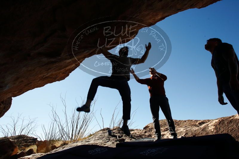 Bouldering in Hueco Tanks on 11/18/2019 with Blue Lizard Climbing and Yoga
Filename: SRM_20191118_1302420.jpg
Aperture: f/8.0
Shutter Speed: 1/250
Body: Canon EOS-1D Mark II
Lens: Canon EF 16-35mm f/2.8 L