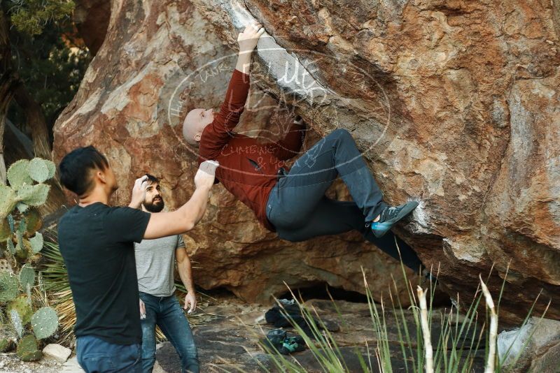Bouldering in Hueco Tanks on 11/18/2019 with Blue Lizard Climbing and Yoga
Filename: SRM_20191118_1804360.jpg
Aperture: f/2.8
Shutter Speed: 1/250
Body: Canon EOS-1D Mark II
Lens: Canon EF 50mm f/1.8 II