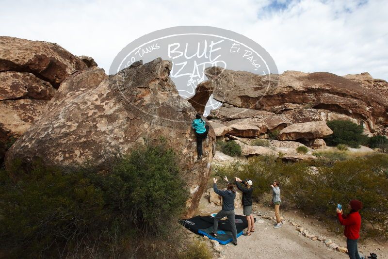 Bouldering in Hueco Tanks on 11/16/2019 with Blue Lizard Climbing and Yoga

Filename: SRM_20191116_1029330.jpg
Aperture: f/8.0
Shutter Speed: 1/400
Body: Canon EOS-1D Mark II
Lens: Canon EF 16-35mm f/2.8 L