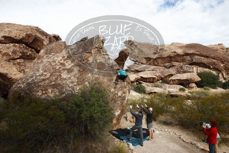 Bouldering in Hueco Tanks on 11/16/2019 with Blue Lizard Climbing and Yoga

Filename: SRM_20191116_1029410.jpg
Aperture: f/8.0
Shutter Speed: 1/320
Body: Canon EOS-1D Mark II
Lens: Canon EF 16-35mm f/2.8 L