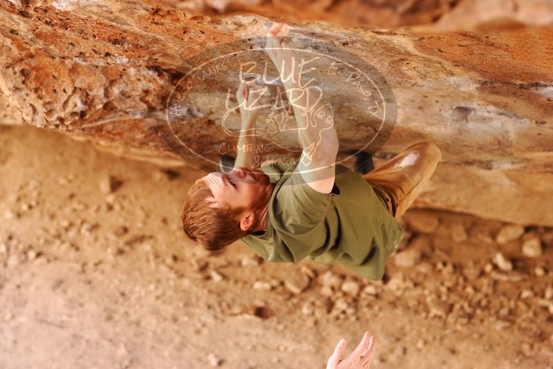 Bouldering in Hueco Tanks on 11/16/2019 with Blue Lizard Climbing and Yoga
Filename: SRM_20191116_1132051.jpg
Aperture: f/2.8
Shutter Speed: 1/320
Body: Canon EOS-1D Mark II
Lens: Canon EF 85mm f/1.2 L II