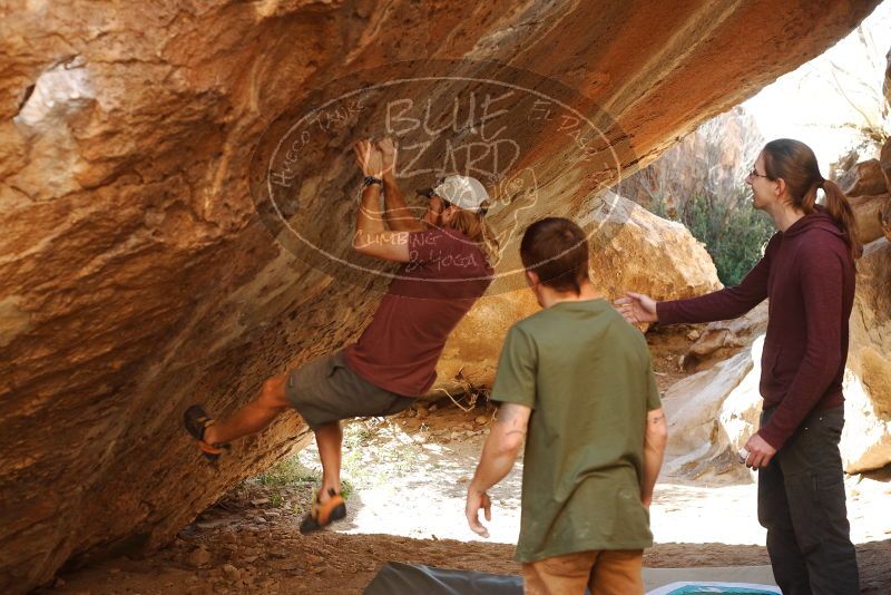 Bouldering in Hueco Tanks on 11/16/2019 with Blue Lizard Climbing and Yoga
Filename: SRM_20191116_1138120.jpg
Aperture: f/4.0
Shutter Speed: 1/250
Body: Canon EOS-1D Mark II
Lens: Canon EF 50mm f/1.8 II