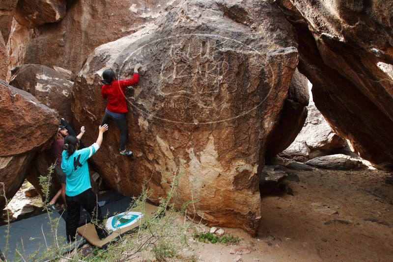 Bouldering in Hueco Tanks on 11/16/2019 with Blue Lizard Climbing and Yoga
Filename: SRM_20191116_1432530.jpg
Aperture: f/5.6
Shutter Speed: 1/320
Body: Canon EOS-1D Mark II
Lens: Canon EF 16-35mm f/2.8 L
