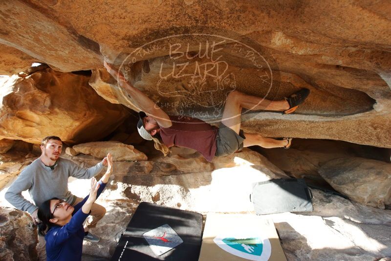 Bouldering in Hueco Tanks on 11/16/2019 with Blue Lizard Climbing and Yoga
Filename: SRM_20191116_1559360.jpg
Aperture: f/5.6
Shutter Speed: 1/200
Body: Canon EOS-1D Mark II
Lens: Canon EF 16-35mm f/2.8 L